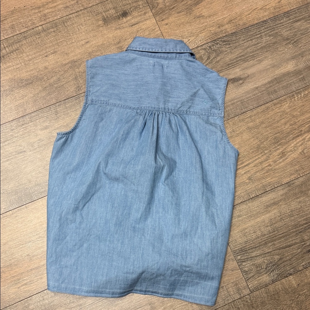 NWOT J. Crew Blue Sleeveless Chambray Tie-Front Button-Up Cotton Top - Picture 10 of 10